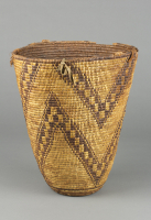 Klickitat%20artist%2C%20%3Cb%3E%3Ci%3E%20Gathering%20Basket%3C%2Fi%3E%3C%2Fb%3E%2C%20ca.%201880%2C%20cedar%20root%2C%20beargrass%2C%20and%20leather%2C%20Bequest%20of%20Miss%20Ella%20de%20Hart%2C%20no%20known%20copyright%20restrictions%2C%2052.143